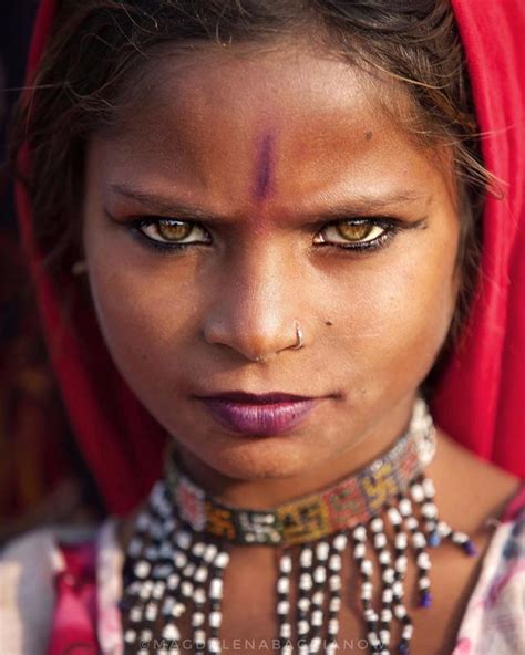 720.406+ Fotos y Imágenes de Rostro de mujer india Gratis